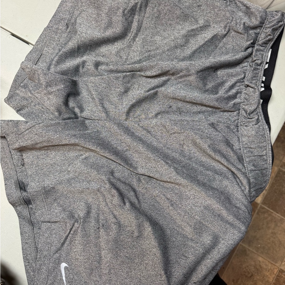 Nike‎ Men's Athletic Shorts Gray